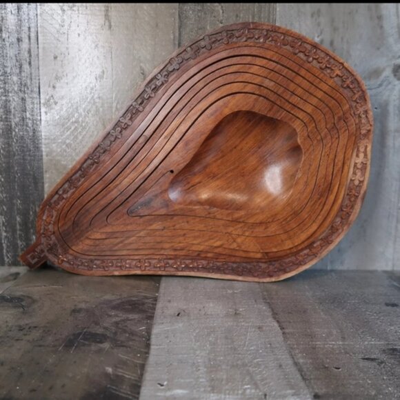 Pear Shaped Wood Collapsible Fruit Bowl Kitchen Decor Wooden - Picture 3 of 9
